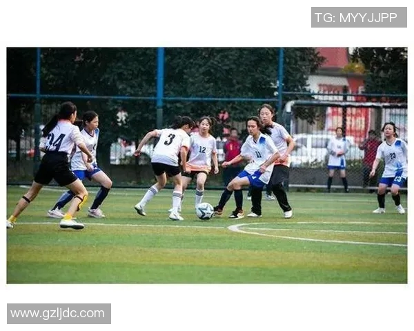 中国足球明星畅谈梦想与挑战共塑未来足球新篇章