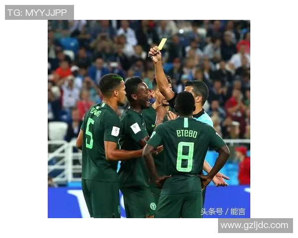 足球明星盛装下车走红毯瞬间尽显风采引发粉丝热议视频回顾 足球明星盛装下车走红毯瞬间尽显风采引发粉丝热议视频回顾